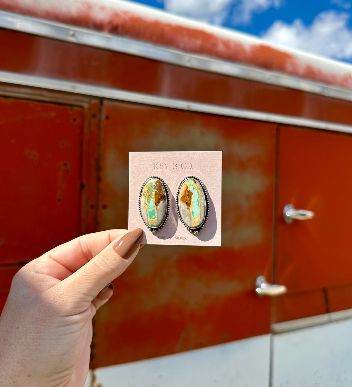 Royston Ribbon Studs