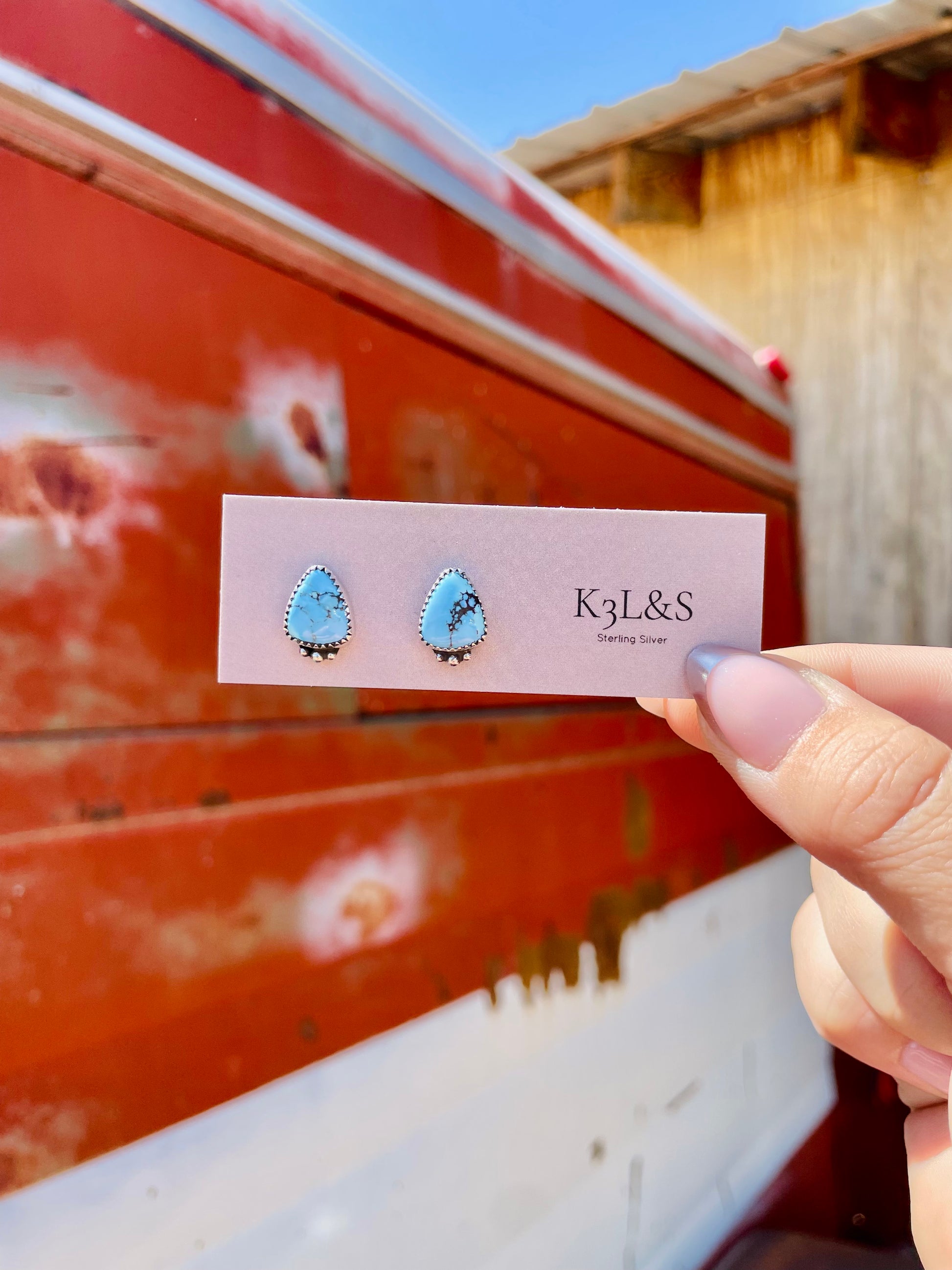 Golden Hills Small Studs image 0