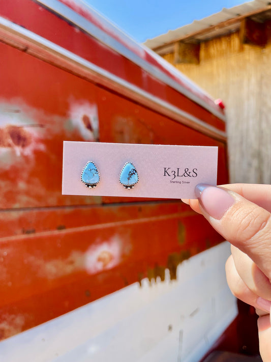 Golden Hills Small Studs image 0