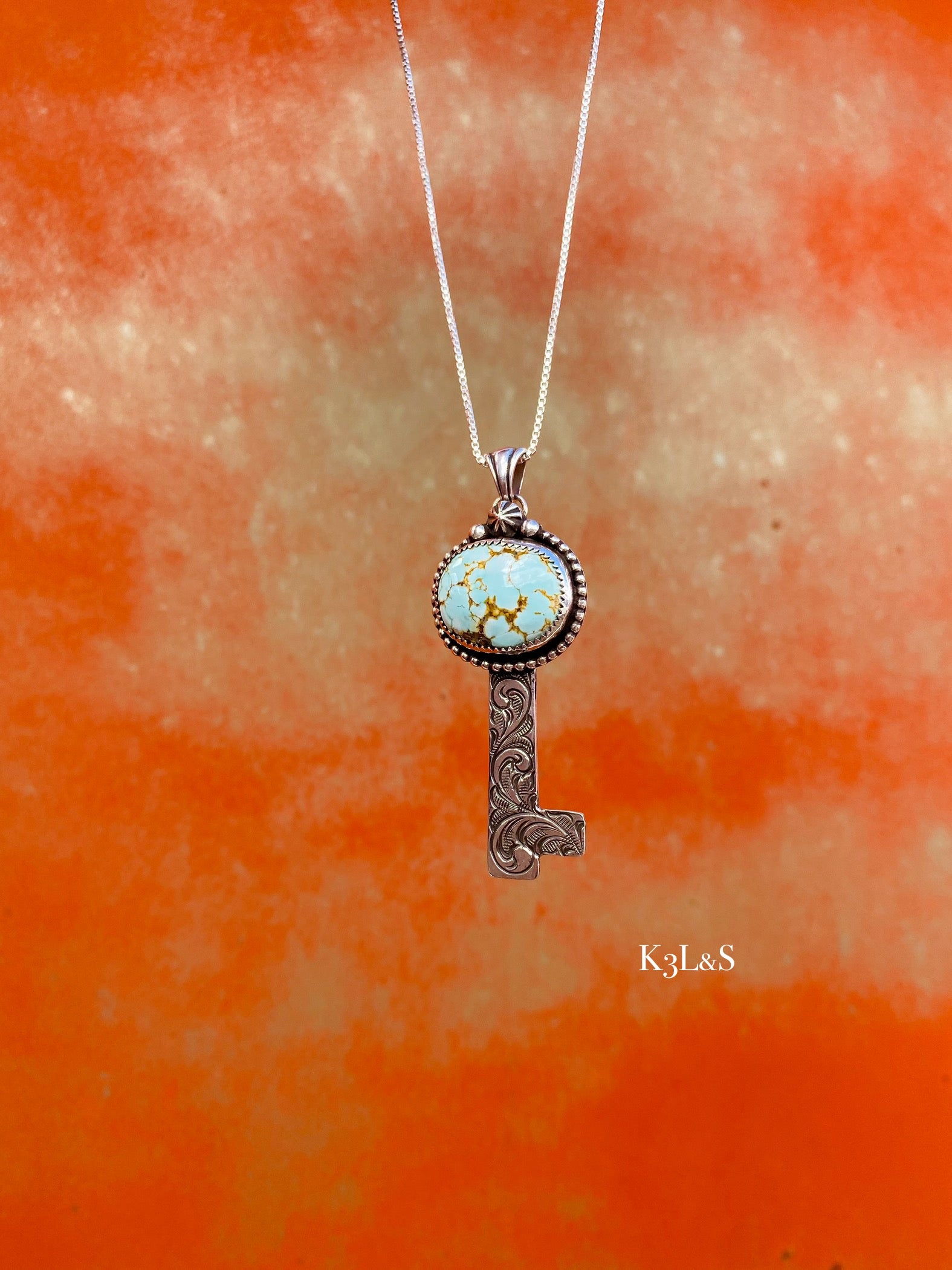 Hubei Turquoise Key image 1