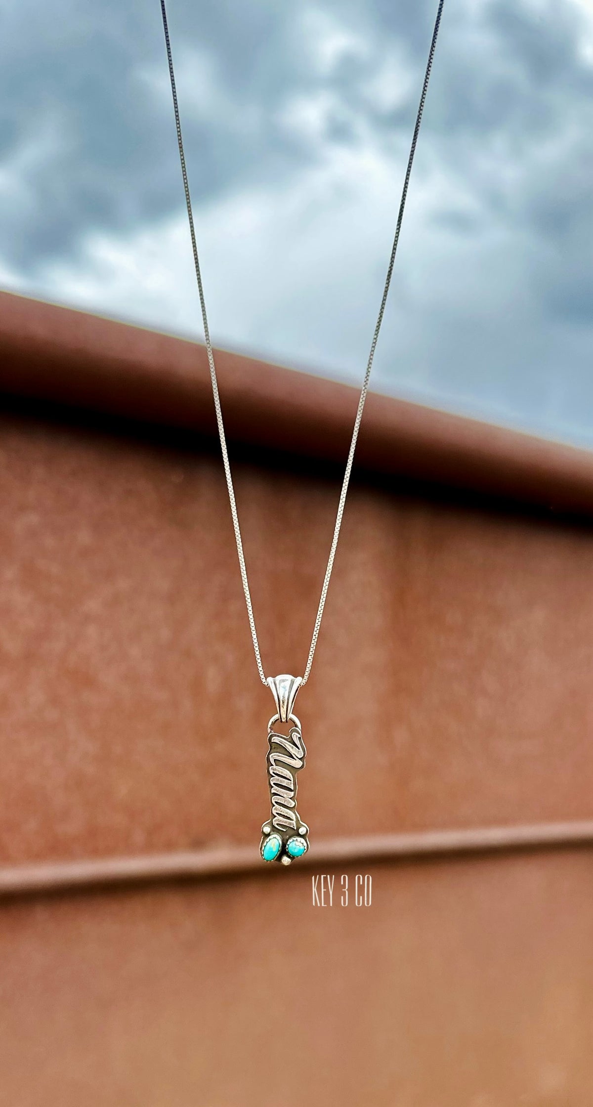 Vertical NANA (Pendant Only)