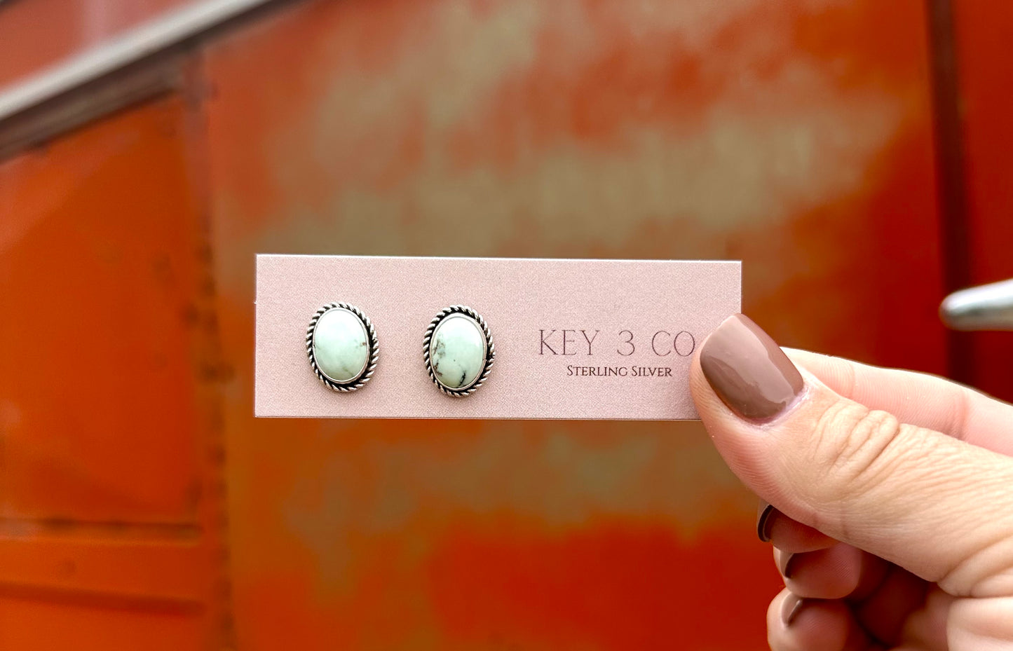 Paloma oval Studs
