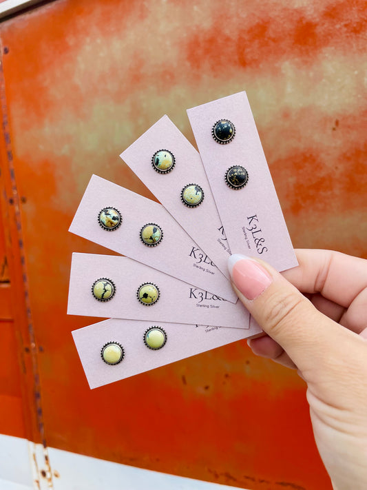 New Lander Studs image 0