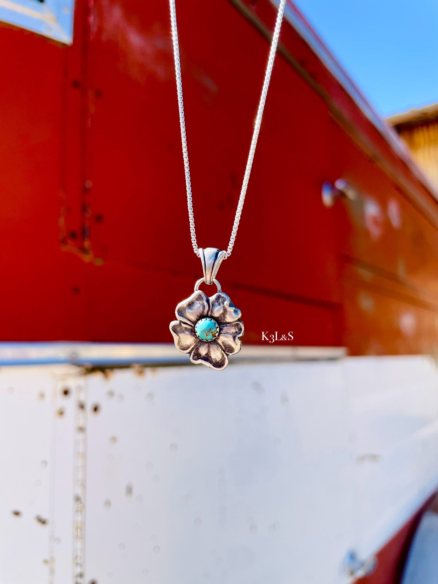 Miley Large 5 Petal flower  image 2