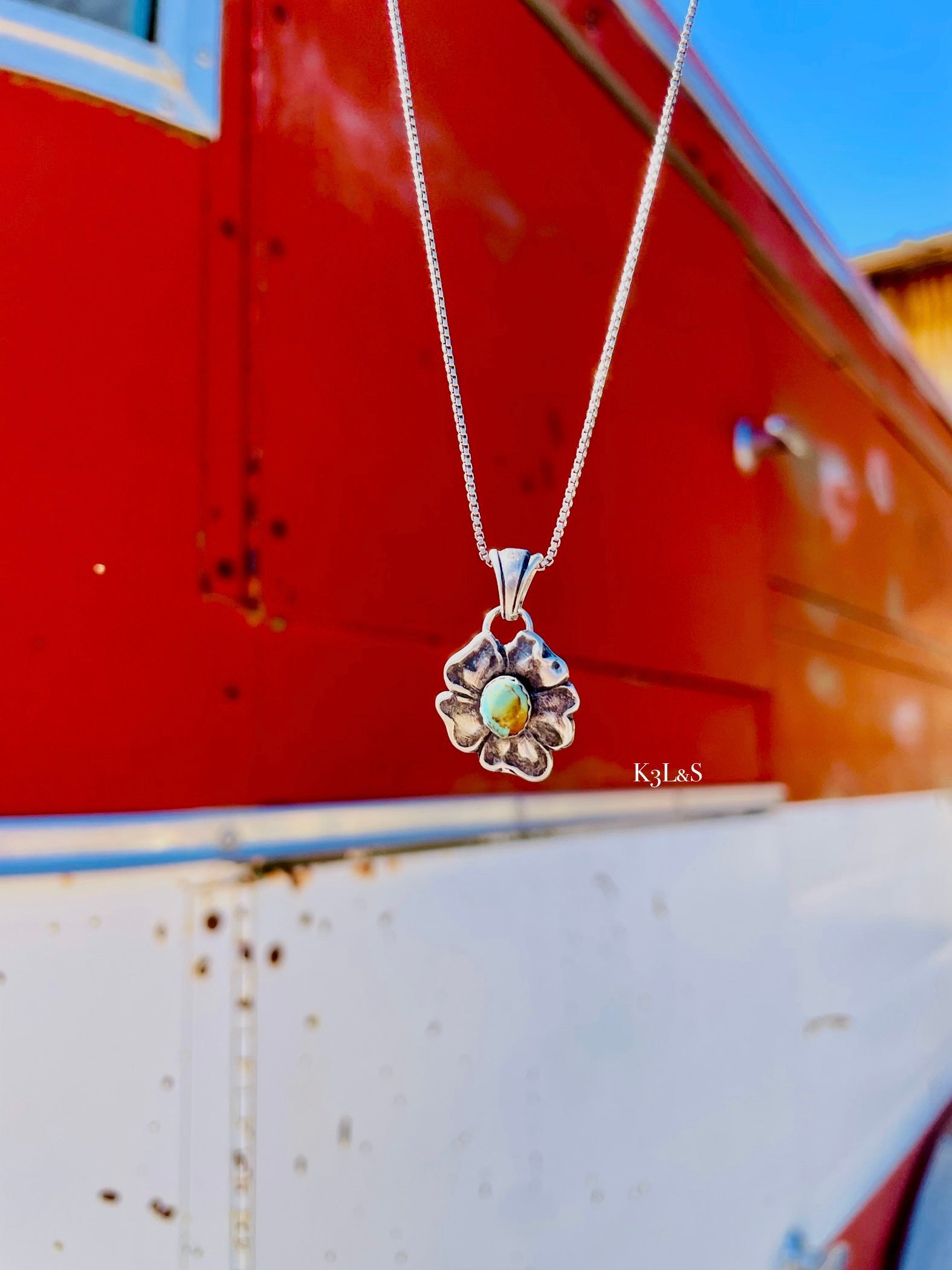 Miley Large 5 Petal flower  image 1