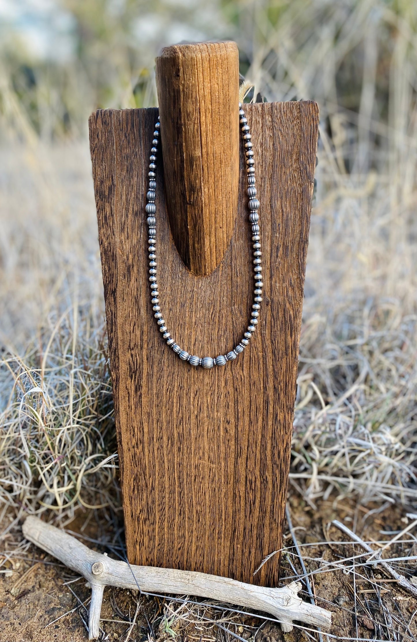 Melon Pearl Necklace image 1