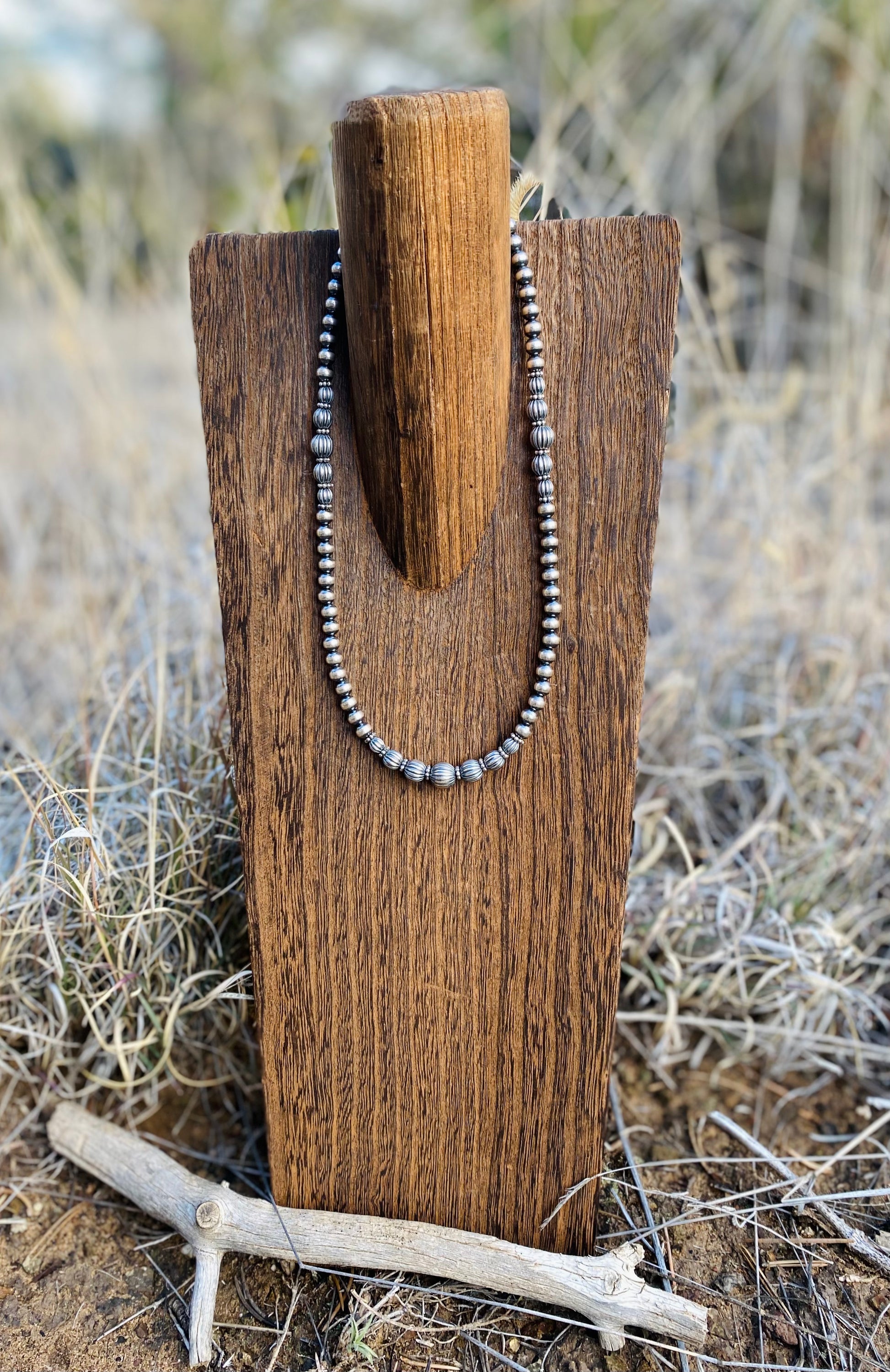 Melon Pearl Necklace image 1